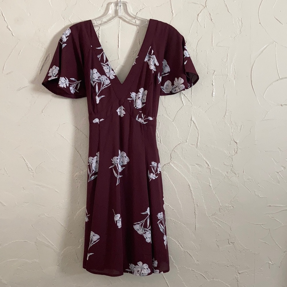 Sadie & Sage Floral Maroon Dress